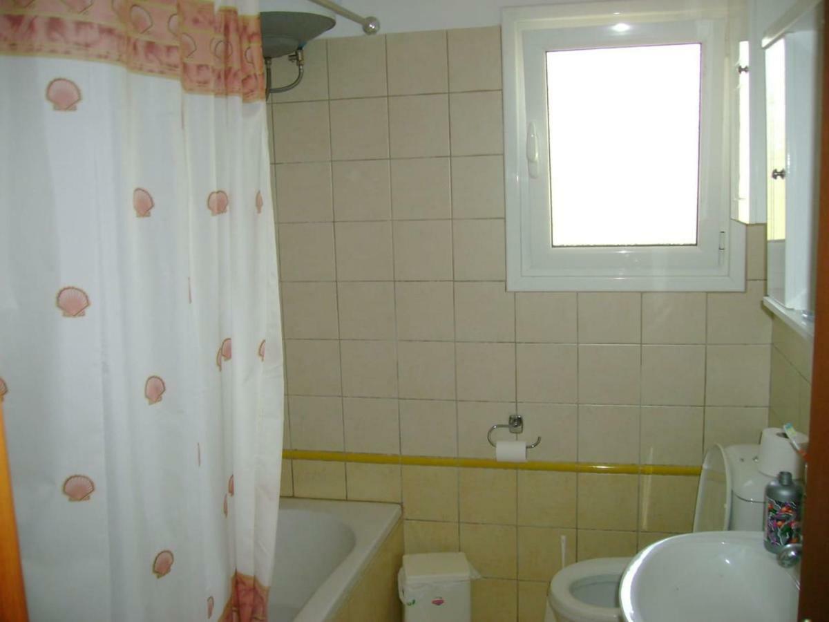 Lefkas House With Garden Villa Tsoukaládhes Екстериор снимка